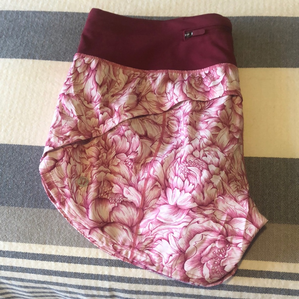 Lululemon RARE Peony Speed Up Shorts *Long 4"